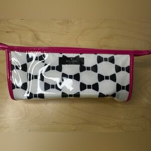Kate Spade Heddy Cosmetic bag Vibrant Pink Interior